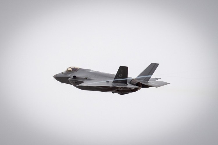 Report: new Japanese F-35s made seven emergency landings leading up to crash in the Pacific