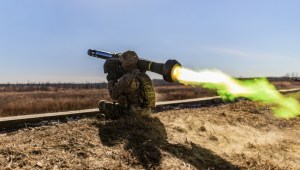 Marine Raider receives Silver Star after single-handedly stopping an ISIS suicide car